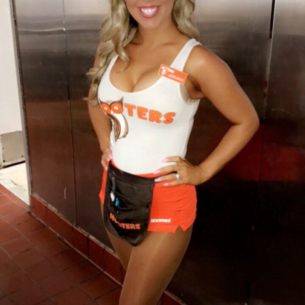 Hooters Uniform